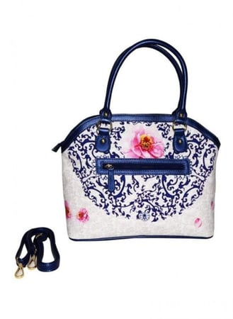 شنطة يد تعبر عن جمالك بنقش زهري للنساء في السعودية