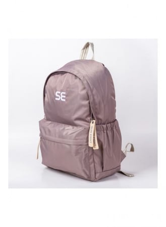 شنطة مدرسية بألوان زاهية متنوعة