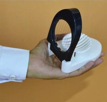 قطاعة البيض إلى شرائح