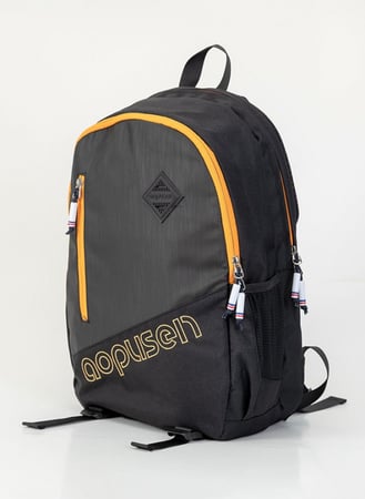 شنطة مدرسية بتصميم إبداعي