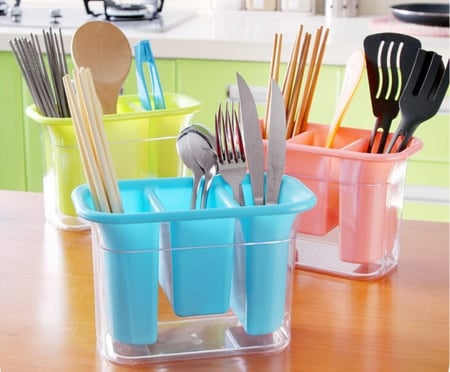 منظم أدوات المائدة مع فتحات تهوية للتجفيف