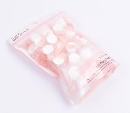 مناشف تنظيف للوجه مضغوطة 50 قطعة