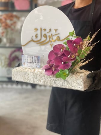 فازة الاكريلك مع الورد