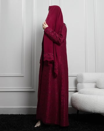 عباية جوليان