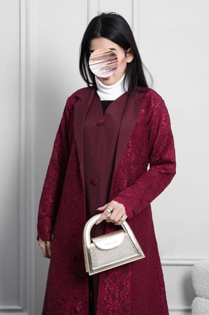 عباية جوليان