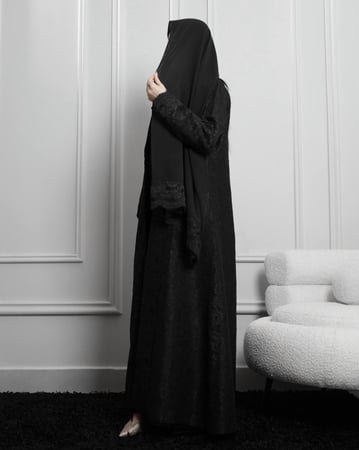 عباية جوليان