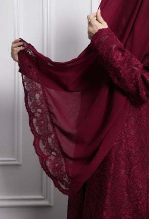 عباية جوليان