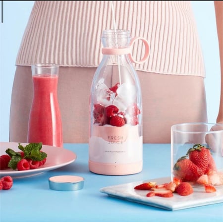 خلاط محمول من FRESH JUICE قابل للشحن مزود ب4 شفرات