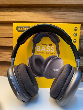 سماعة راس لا سلكية من Realme