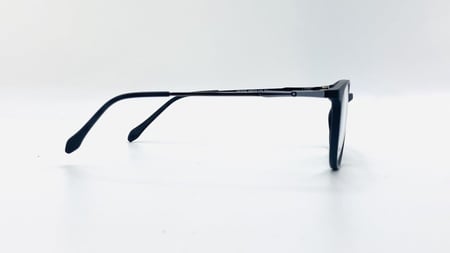 نظارة طبية بلاستيك بيضاوية مناسبة للجنسين اللون أسود رقم الموديل 2050C1