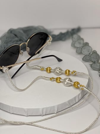 حامل نظارة (فضي-ذهبي)