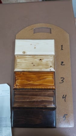 طاولة خشب بالنص متر في 70 سم