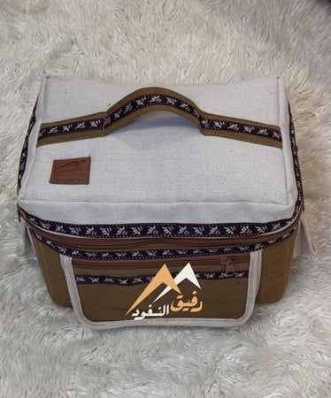 عزبة مطرزة شكل حصري