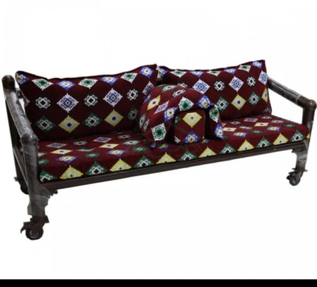 كرسي مركاز حديد بقماش