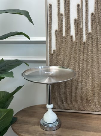 صحن تقديم فضي