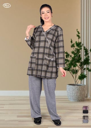 يونيفورم كاروهات شتوي للعاملات المنزليه يتكون من قطعتين خامه دافئة