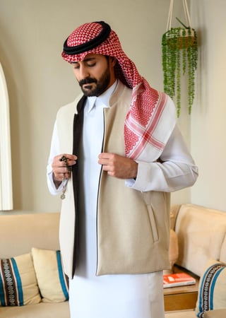 سديري شتوي دبل فيس بيج رملي وبني ملكي للمناسبات الرسمية.