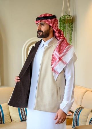 سديري شتوي دبل فيس بيج رملي وبني ملكي للمناسبات الرسمية.