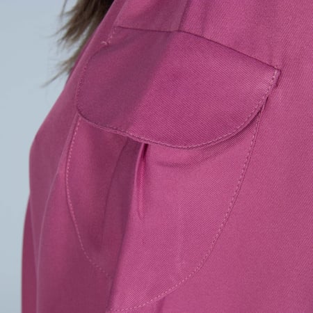 طقم مريول مدرسي إبتدائي وردي بربطة مع قميص ابيض