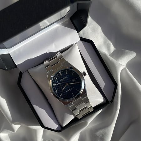 ساعة blue silver