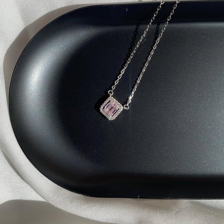 قلادة  LARA Pink