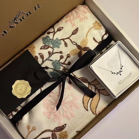 بوكس الشتاء ياقوتي