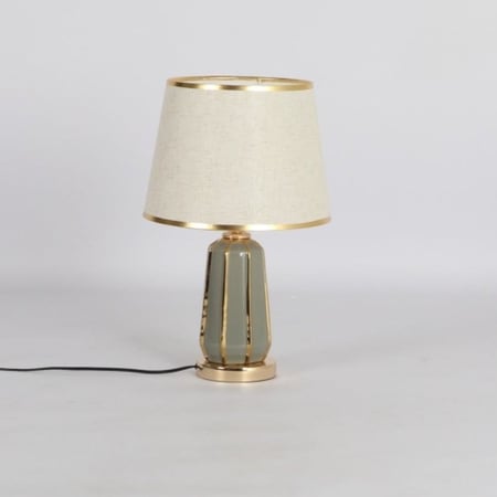 اباجورة 3 الوان