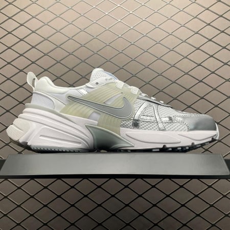 Nike V2K