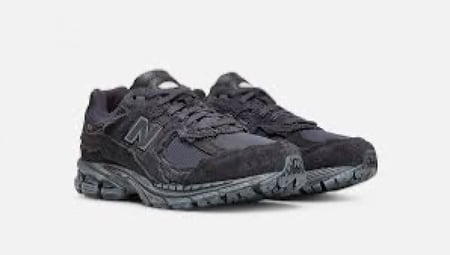 New Balance 2002R Protection Pack Phantom