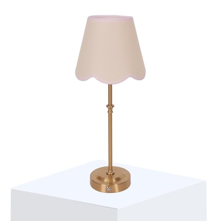 أضاءة بقاعدة طويله