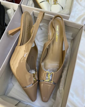 شوز كعب سان لوران