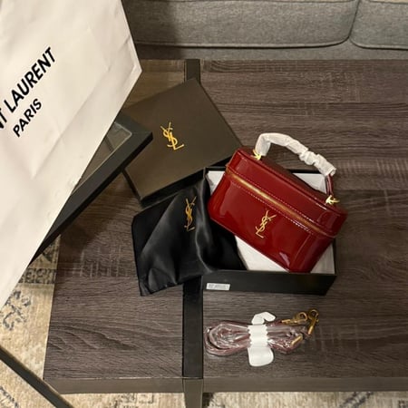 شنط سان لوران