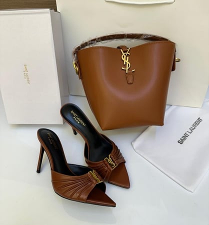 طقم سان لوران