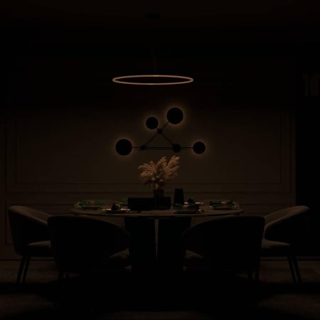 إنارة جدارية 4 دوائر اسود