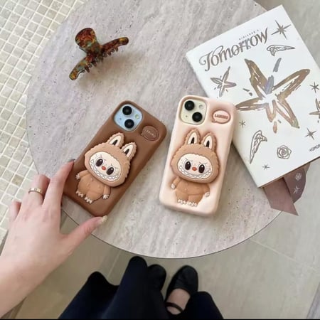 جراب كفر جوال ايفون لطيف صورة دمية وحش ماركة لابوبو المشهورة-Cute Monster Doll iPhone Case Cover by Labubu