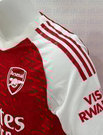 ارسنال 25-26 الطقم الاساسي