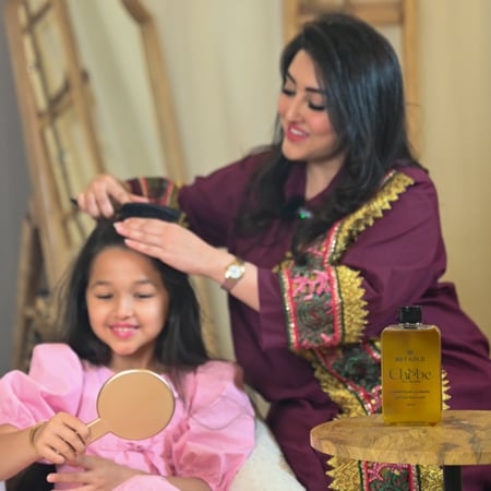 عبوة زيت تشيبي 300 مل + هديتين ( شامبو بار بالشيا الطبيعي + صابونة الجلسرين بالعكر الفاسي )