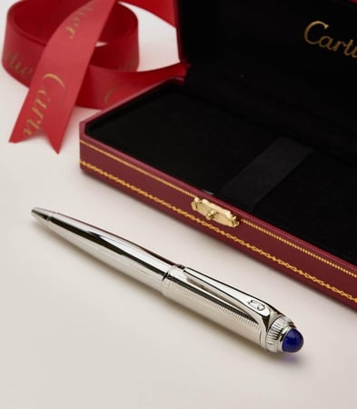 قلم فاخر باللون الفضي الكامل