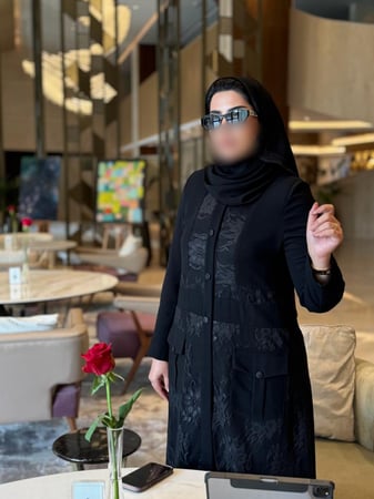 عباية 47 Noir Élégance