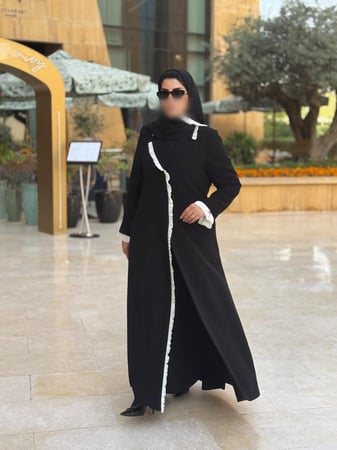 عباية Ruffle Noir 46