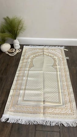 سجاده تركيه بحمايه سفليه - لون مشمشي