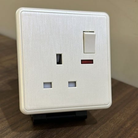 افياش ومفاتيح