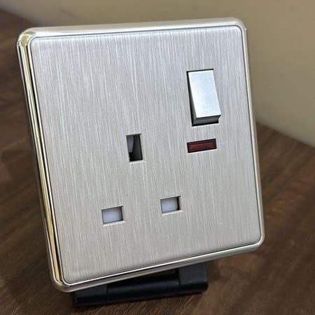 افياش ومفاتيح
