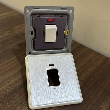 افياش ومفاتيح