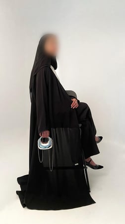 V004