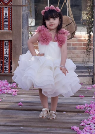 فستان الورد قصير