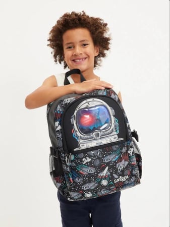 شنطة مدرسية رجل الفضاء SMIGGLE