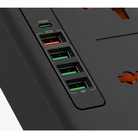 مشترك كهرباء  مع مداخل USB لتوصيل الأجهزة الكهربائية بأمان