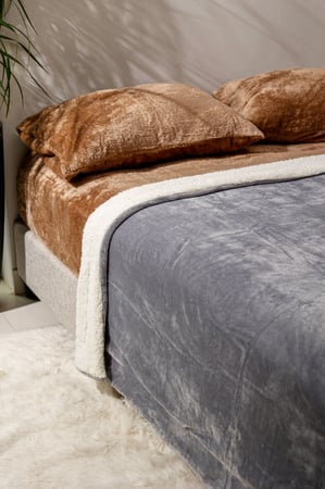 بطانية فاليريو فرو شتوي مفرد ونص رصاصي فاتح مقاس 220x160 سم