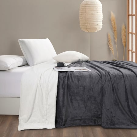 بطانية فاليريو مخمل فرو شتوي مفرد ونص رصاصي مقاس 220x160 سم